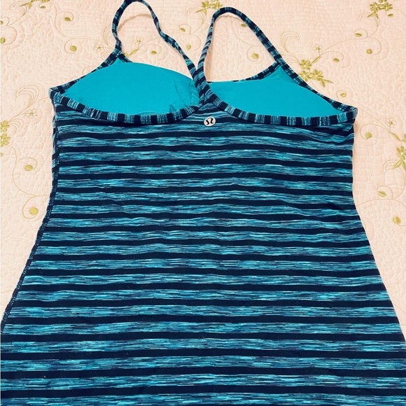 Lululemon Vintage Power Y Tank Size 6. - Picture 2 of 3